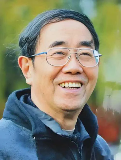 施永成老师的照片，单击鼠标查看大图！